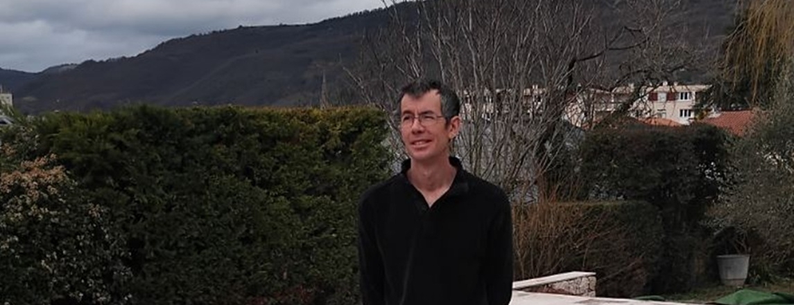 Damien resident of Roquefort