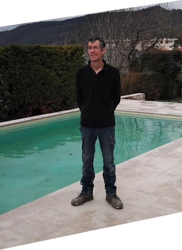 Damien resident of Roquefort
