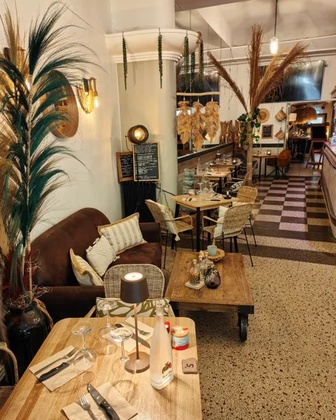 Le Grand Café