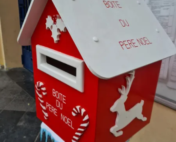Boite aux lettres au chalet du Père Noël
